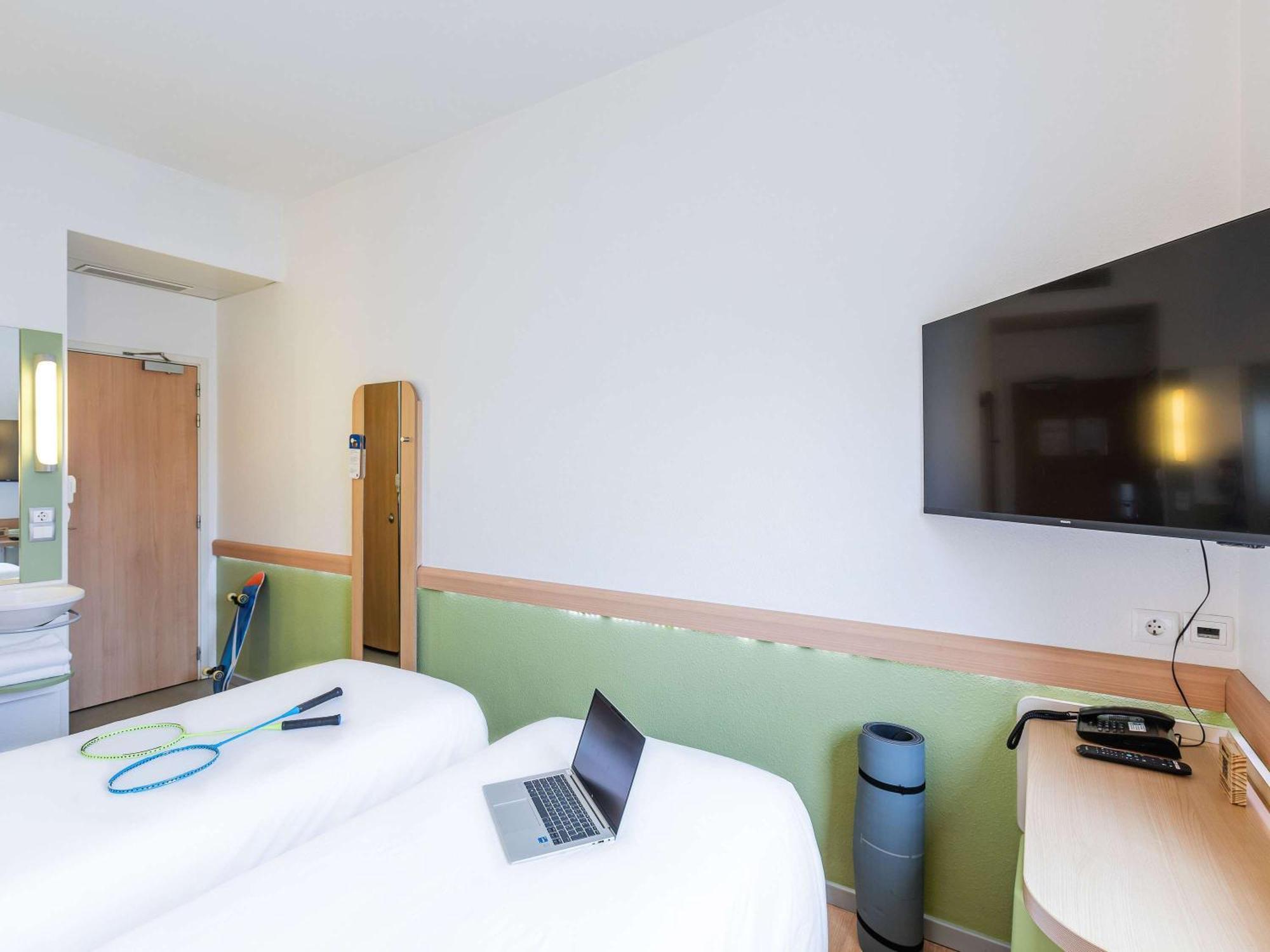 Hotel ibis Budget Porto Gaia Vila Nova de Gaia Buitenkant foto