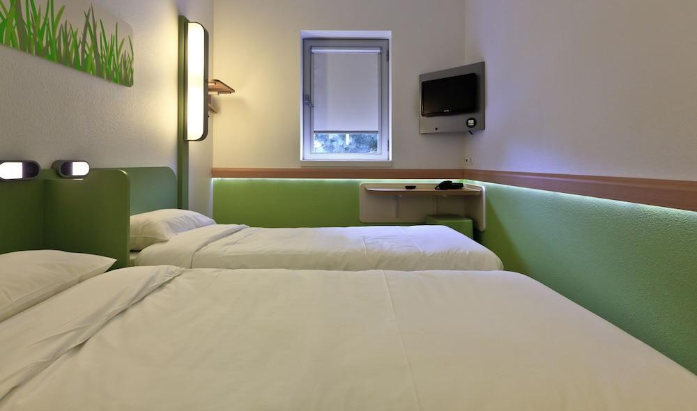 Hotel ibis Budget Porto Gaia Vila Nova de Gaia Buitenkant foto